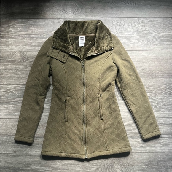 The North Face Olive Army Green Fitted Furry Warm Fall Winter Jacket Size XS - Picture 1 of 10